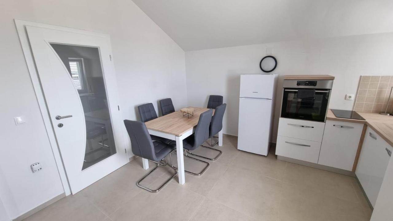 Kings Landing Apartment Новаля Екстериор снимка