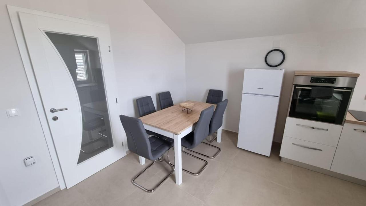 Kings Landing Apartment Новаля Екстериор снимка